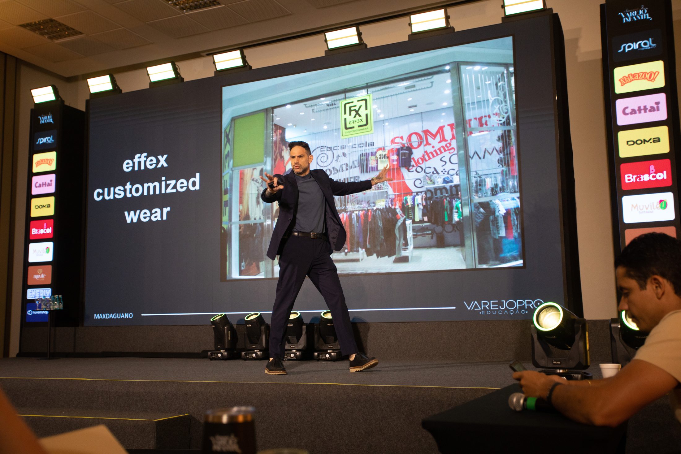 Max Daguano no palco