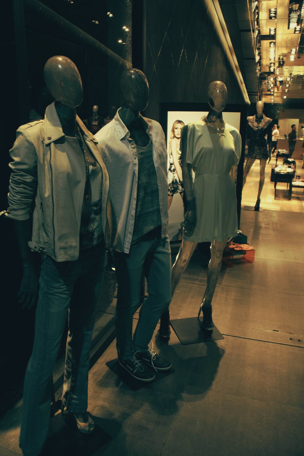 Interior de loja de moda